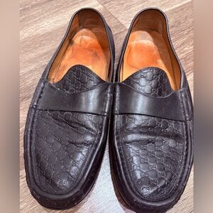 Gucci Men's driving loafers in black GG-embossed leather Size 9